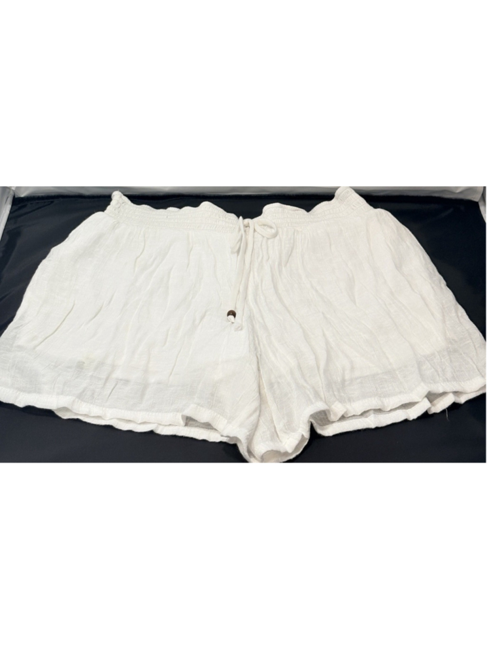 APT.9 Women Shorts Small White Pull On Elastic Drawstring Coastal Linen Blend S